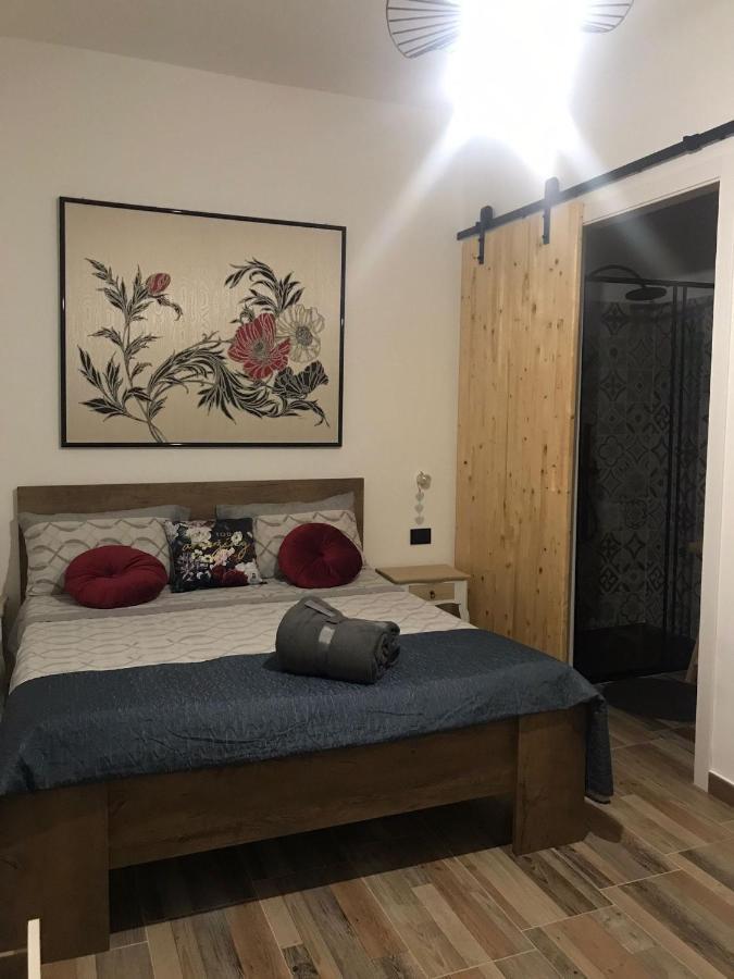 Il Melograno Bed & Breakfast Usini Dış mekan fotoğraf